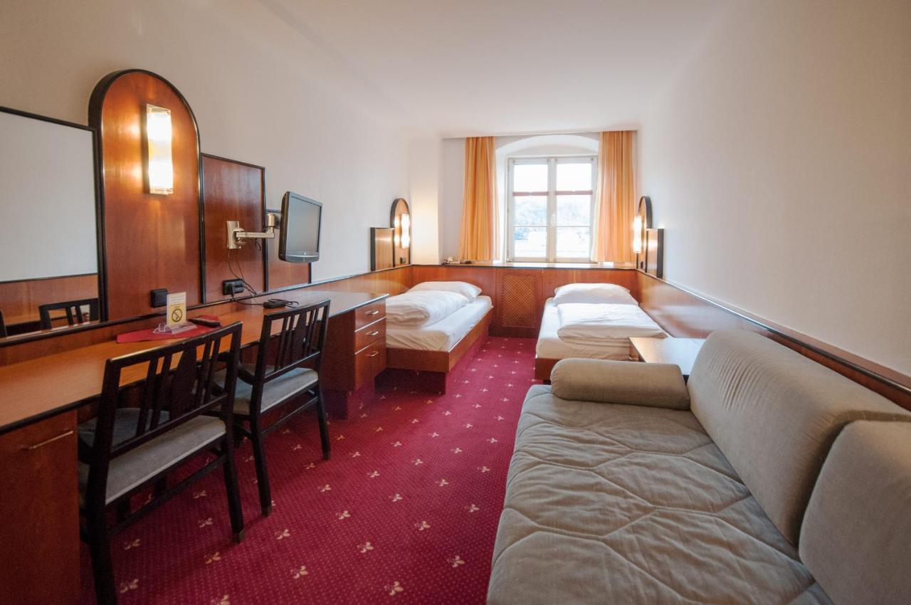 Hotel Gasthof Sonne Ашах-ан-дер-Донау Екстер'єр фото